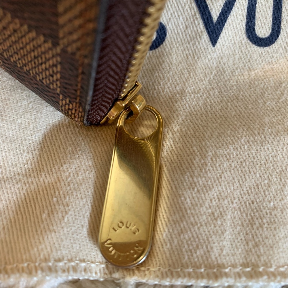 Louis Vuitton Brown Checkered Wallet with Gold Zipper # M12142 - Picture 3 of 16